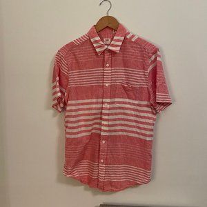 Levi's shortsleeve linen shirt, size medium.